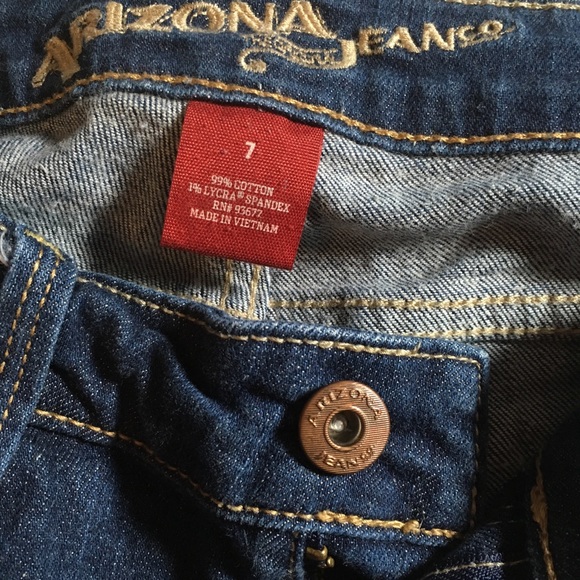 Arizona Jean shorts - Picture 3 of 4